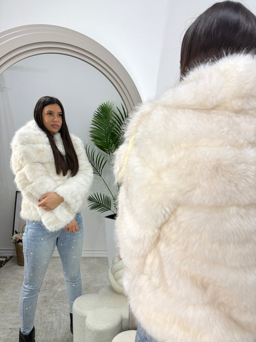 Bunda Doha-Kratka bunda-J&J Collection-Bela-S/M-Contessa