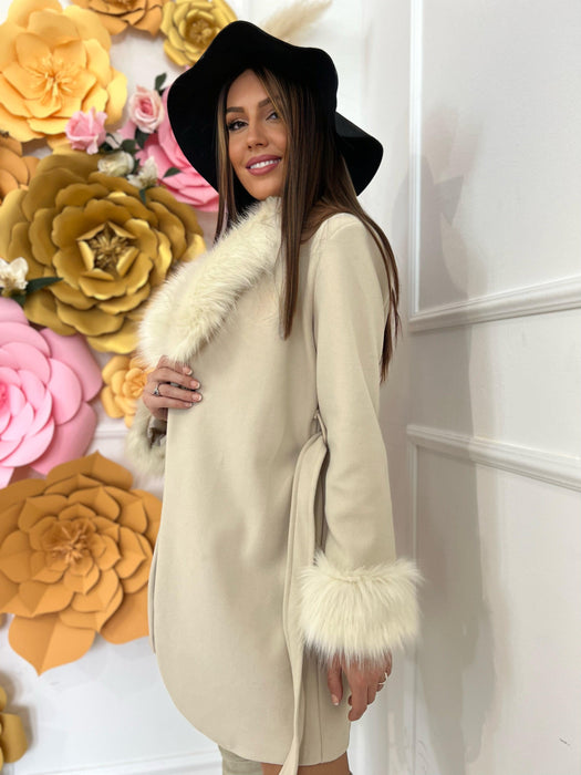 Kaput Kejt-Kratki kaput-D&D Fashion-Bež-Univerzalna-Contessa