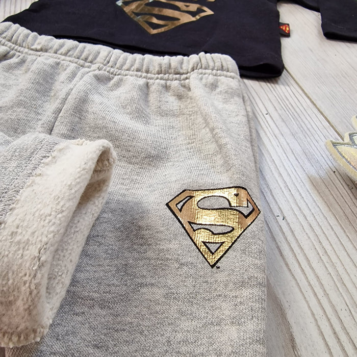 Unisex komplet za decu Supermen-Unisex komplet za decu-Tara Kids-Crn duks sive pantalone-6 do 9 meseci-Contessa